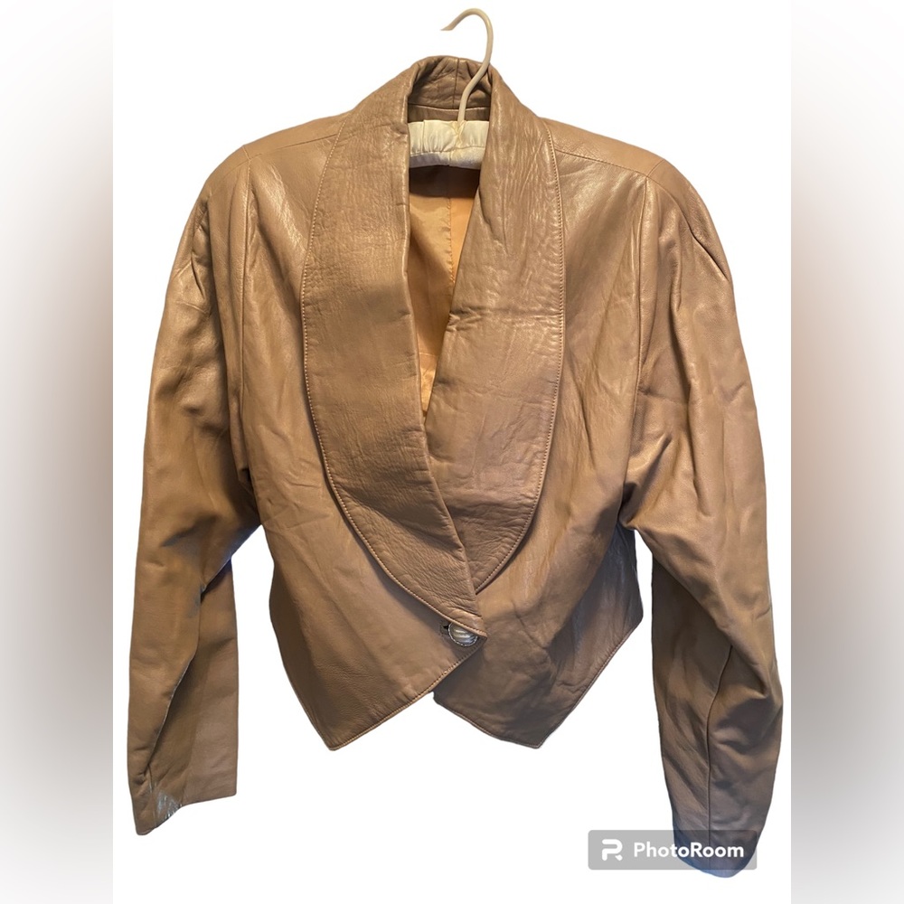 Cropped leather jacket.